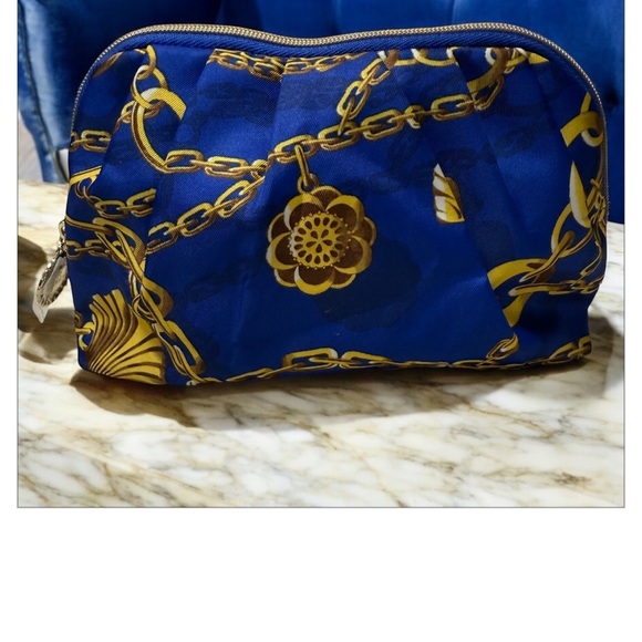 Estee Lauder Handbags - Estée Lauder Blue and Gold Designer Women's Makeup 💄 Bag